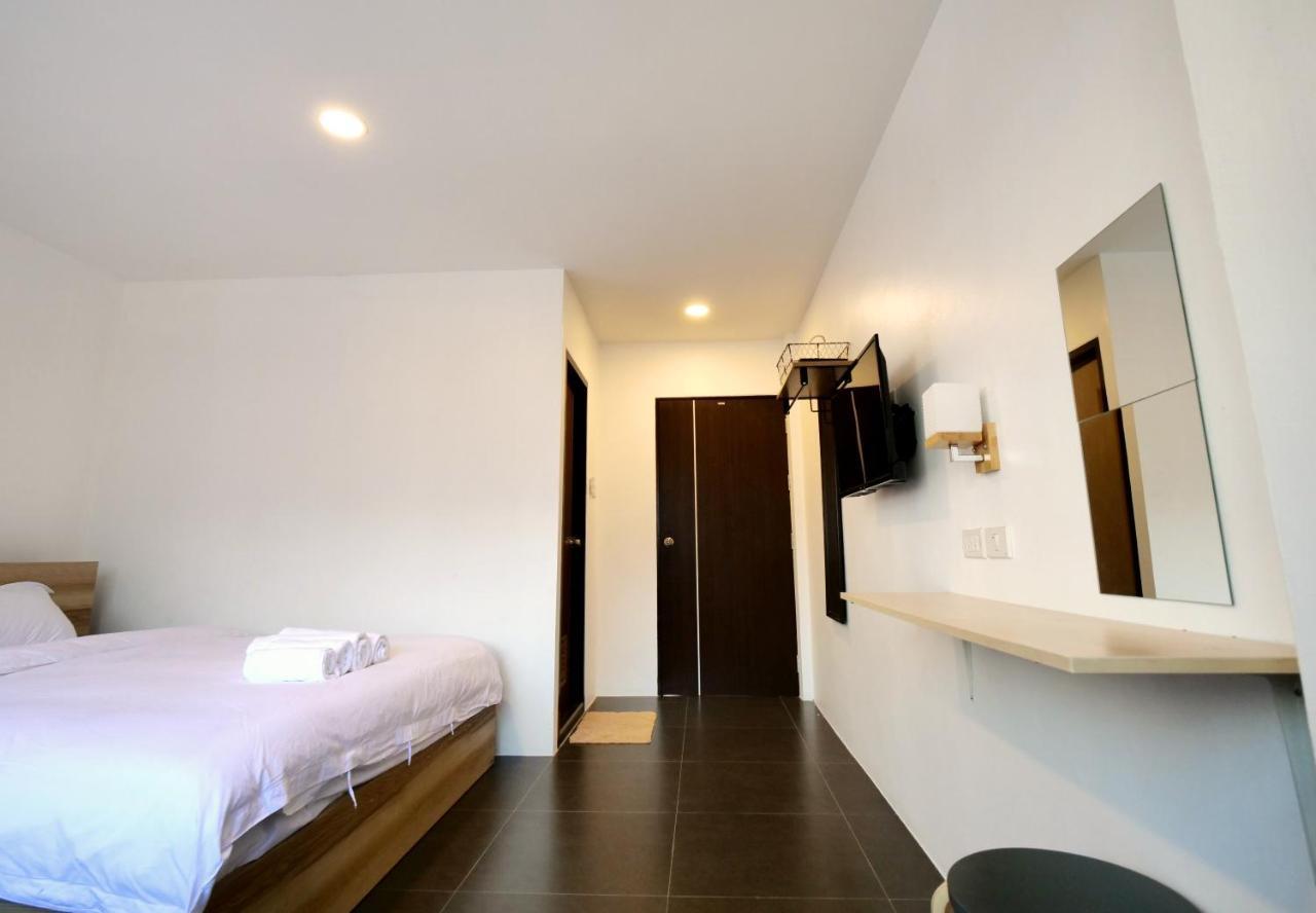 Breeze Hostel Pattaya Exterior foto