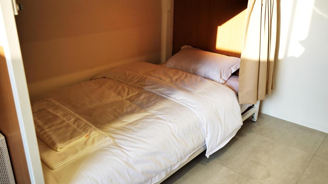 Breeze Hostel Pattaya Exterior foto